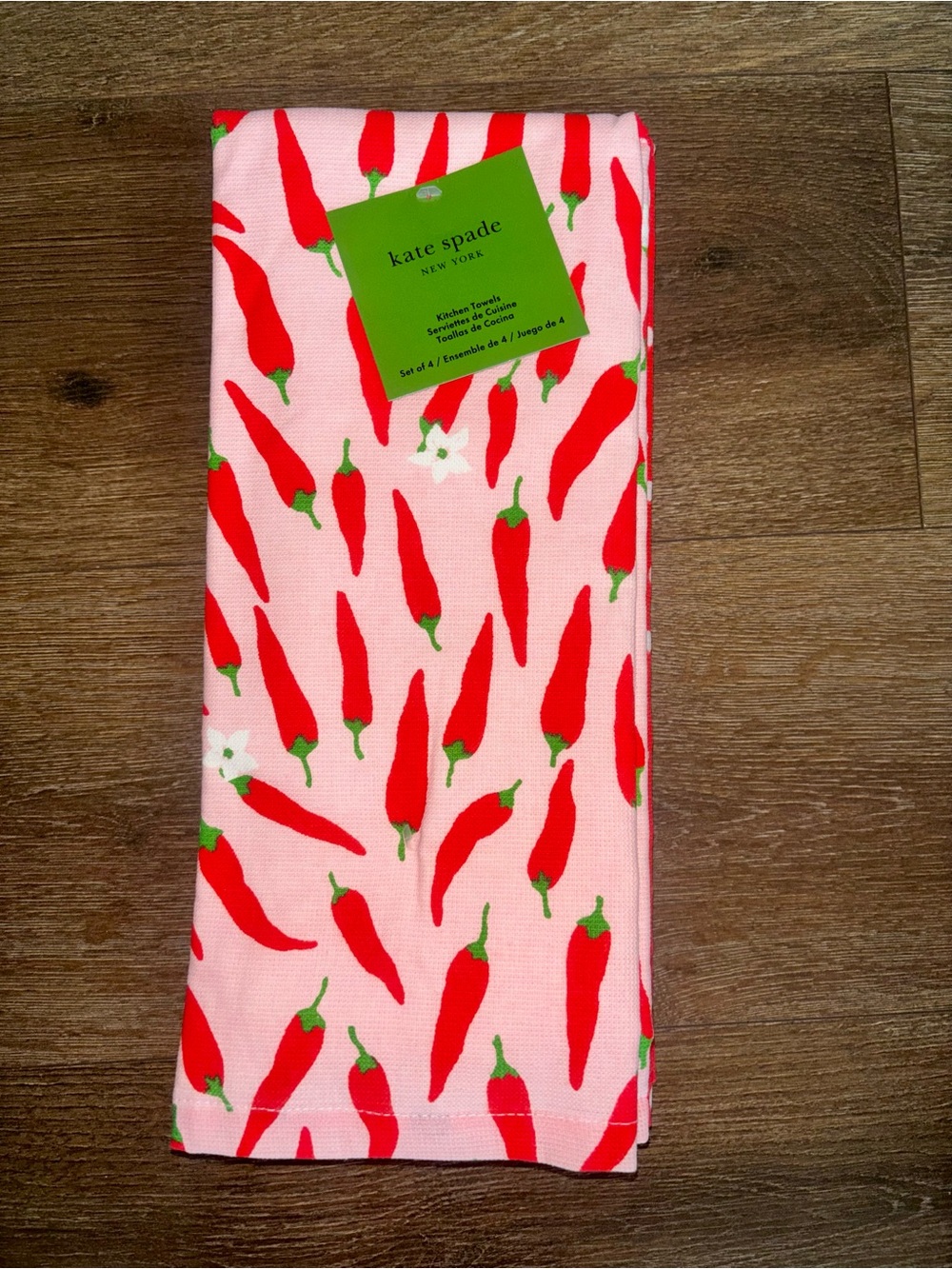 Kate Spade Red Going to Target Clutch & Pepper kitchen Towel Duo NWT! - Picture 6 of 9